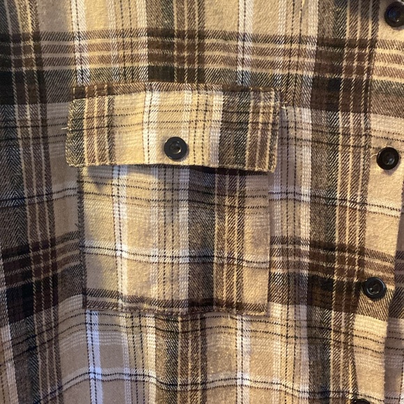 ROMWE Plaid Shirt - Picture 3 of 5
